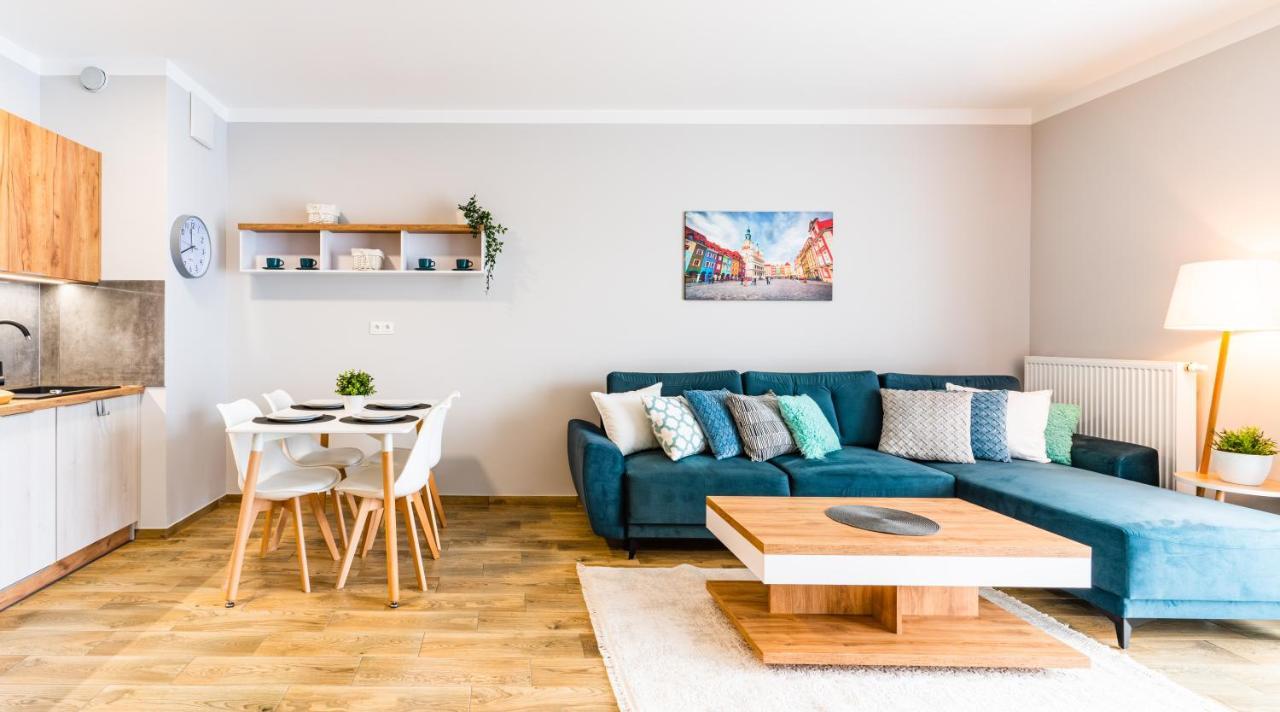 Apartamenty Homely Place Blisko Starego Rynku - Parking Poznan Exterior foto